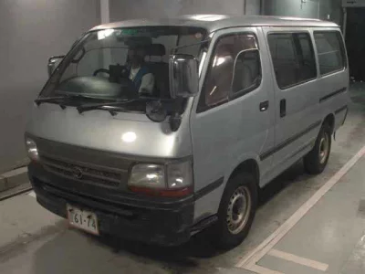 TOYOTA HIACE VAN