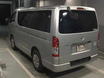 TOYOTA REGIUS VAN