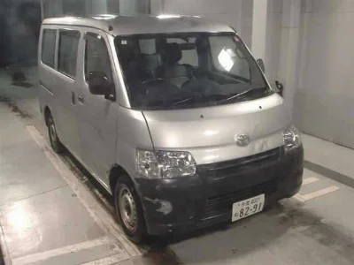 TOYOTA TOWN ACE VAN