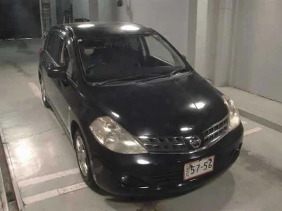 NISSAN TIIDA