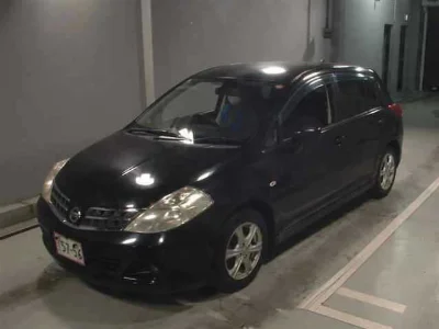 NISSAN TIIDA