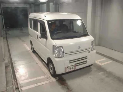 NISSAN CLIPPER VAN