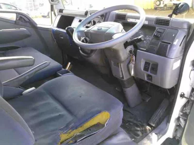 MITSUBISHI CANTER