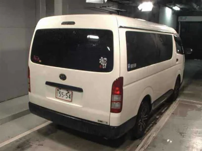 TOYOTA HIACE