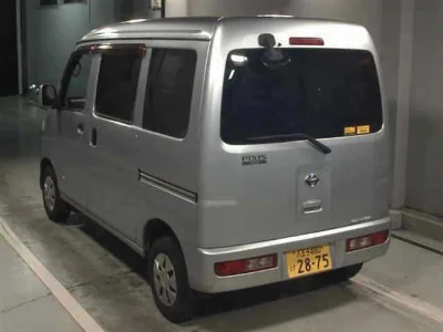 TOYOTA PIXIS VAN