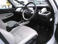 Цена авто Honda Fit с аукционов Японии, номер кузова GR3, пробег 11 000, оценка 6