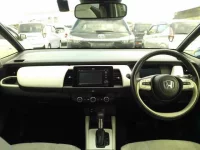 Цена авто Honda Fit с аукционов Японии, номер кузова GR3, пробег 11 000, оценка 6