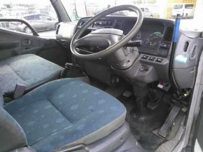 MITSUBISHI CANTER