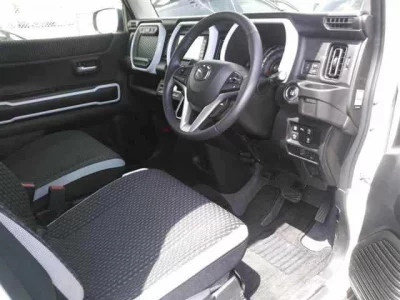MAZDA FLAIR CROSSOVER