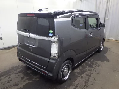 HONDA N BOX SLASH