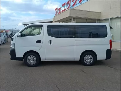 NISSAN NV350 CARAVAN