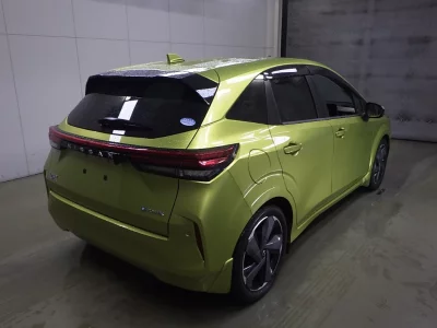 NISSAN AURA
