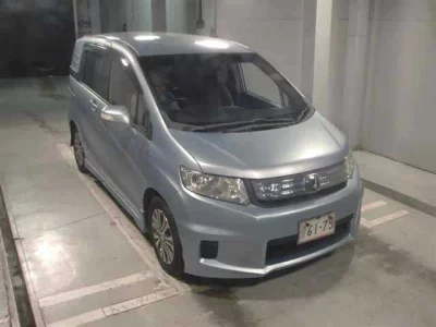 HONDA FREED SPIKE