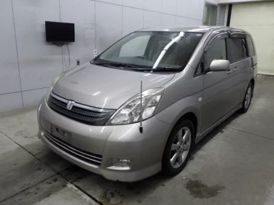 TOYOTA ISIS