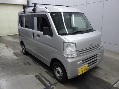 NISSAN CLIPPER VAN