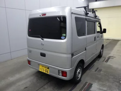 NISSAN CLIPPER VAN