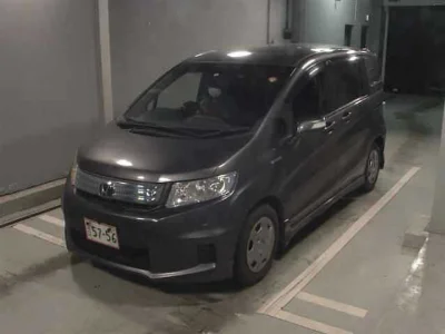 HONDA FREED SPIKE