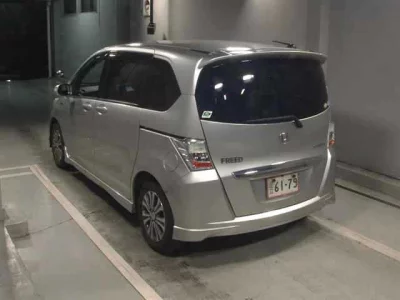 HONDA FREED