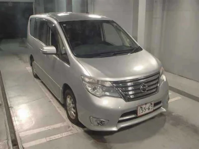NISSAN SERENA