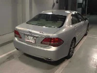 Цена авто Toyota Crown с аукционов Японии, номер кузова GRS200, пробег 50 000, оценка 6
