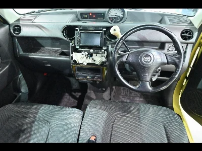 TOYOTA BB