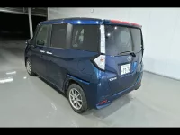 Цена авто Toyota Tank с аукционов Японии, номер кузова M900A, пробег 72 000, оценка 4