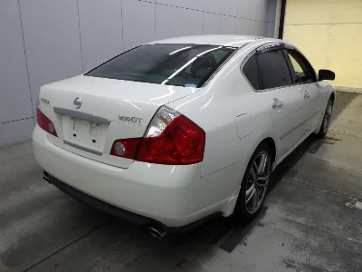 NISSAN FUGA