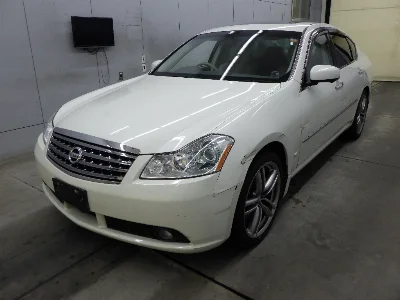 NISSAN FUGA