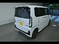 Цена авто Honda N-Box с аукционов Японии, номер кузова JF6, пробег 5 000, оценка 6