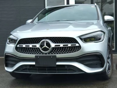 MERCEDES BENZ GLA