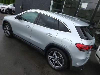MERCEDES BENZ GLA