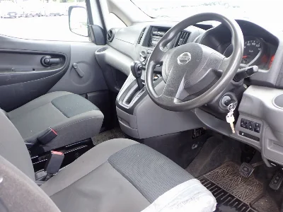 NISSAN NV200
