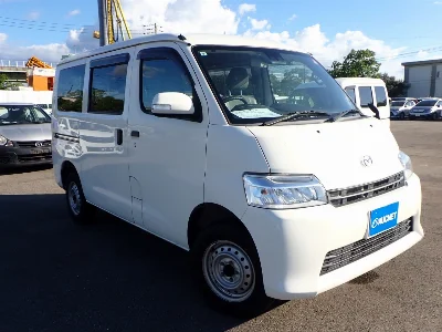 MAZDA BONGO VAN