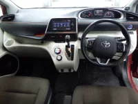 Цена авто Toyota Sienta с аукционов Японии, номер кузова NHP170G, пробег 62 000, оценка 6
