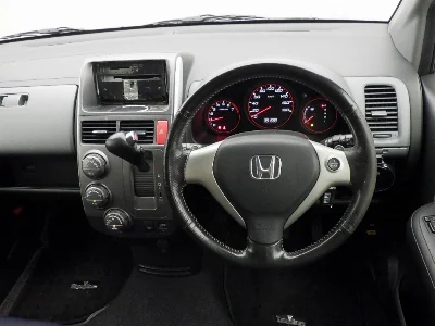 HONDA MOBILIO SPIKE