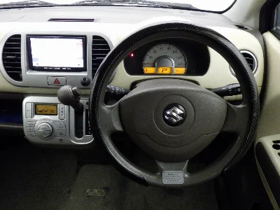 SUZUKI MRWAGON