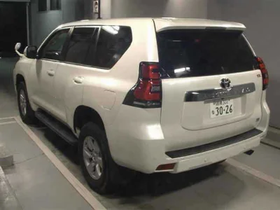 TOYOTA LAND CRUISER PRADO