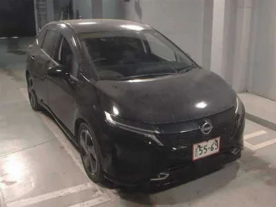 NISSAN AURA