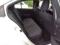 Цена авто Toyota Corolla с аукционов Японии, номер кузова ZWE211, пробег 62 000, оценка 8