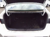 Цена авто Toyota Corolla с аукционов Японии, номер кузова ZWE211, пробег 62 000, оценка 8