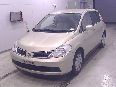 NISSAN TIIDA