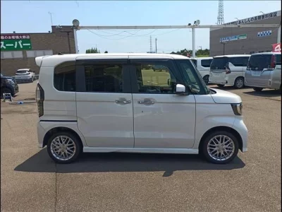 HONDA N BOX