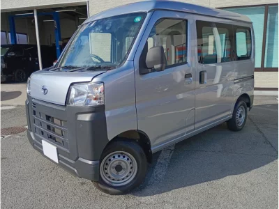 TOYOTA PIXIS VAN