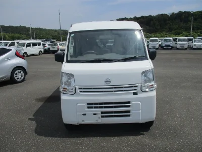 NISSAN CLIPPER VAN