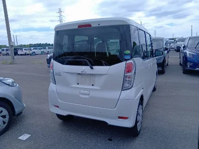 MITSUBISHI EK SPACE