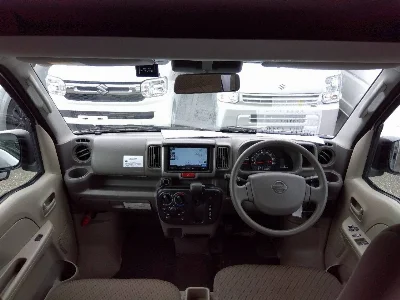 NISSAN CLIPPER VAN