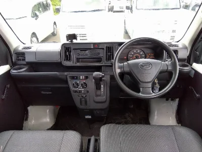 DAIHATSU HIJET VAN