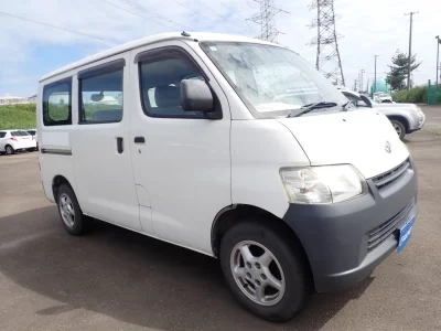 TOYOTA LITE ACE VAN