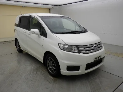 HONDA FREED SPIKE