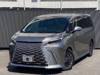 LEXUS LM